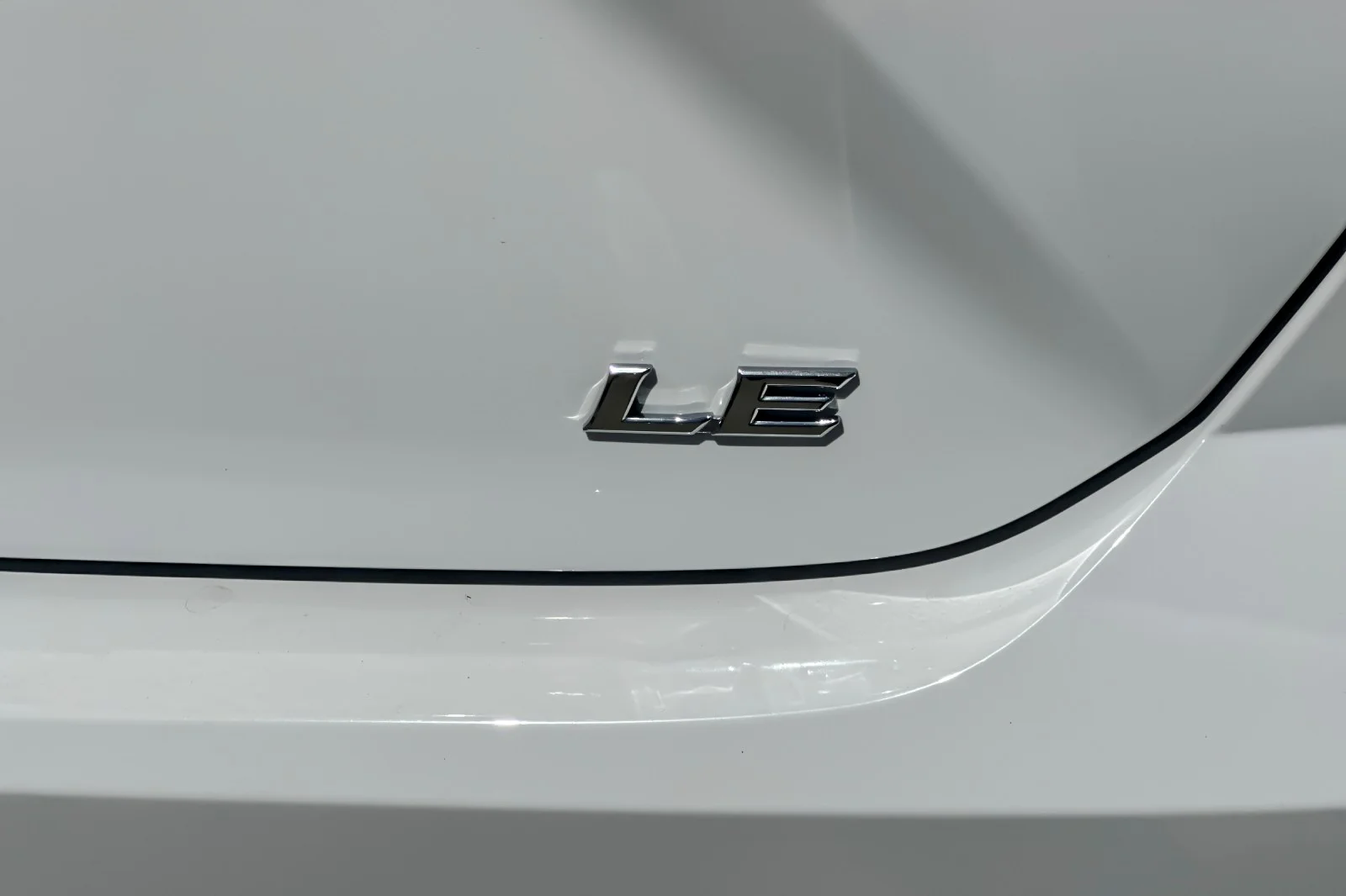 Used 2026 Ice Cap Toyota LE image 25