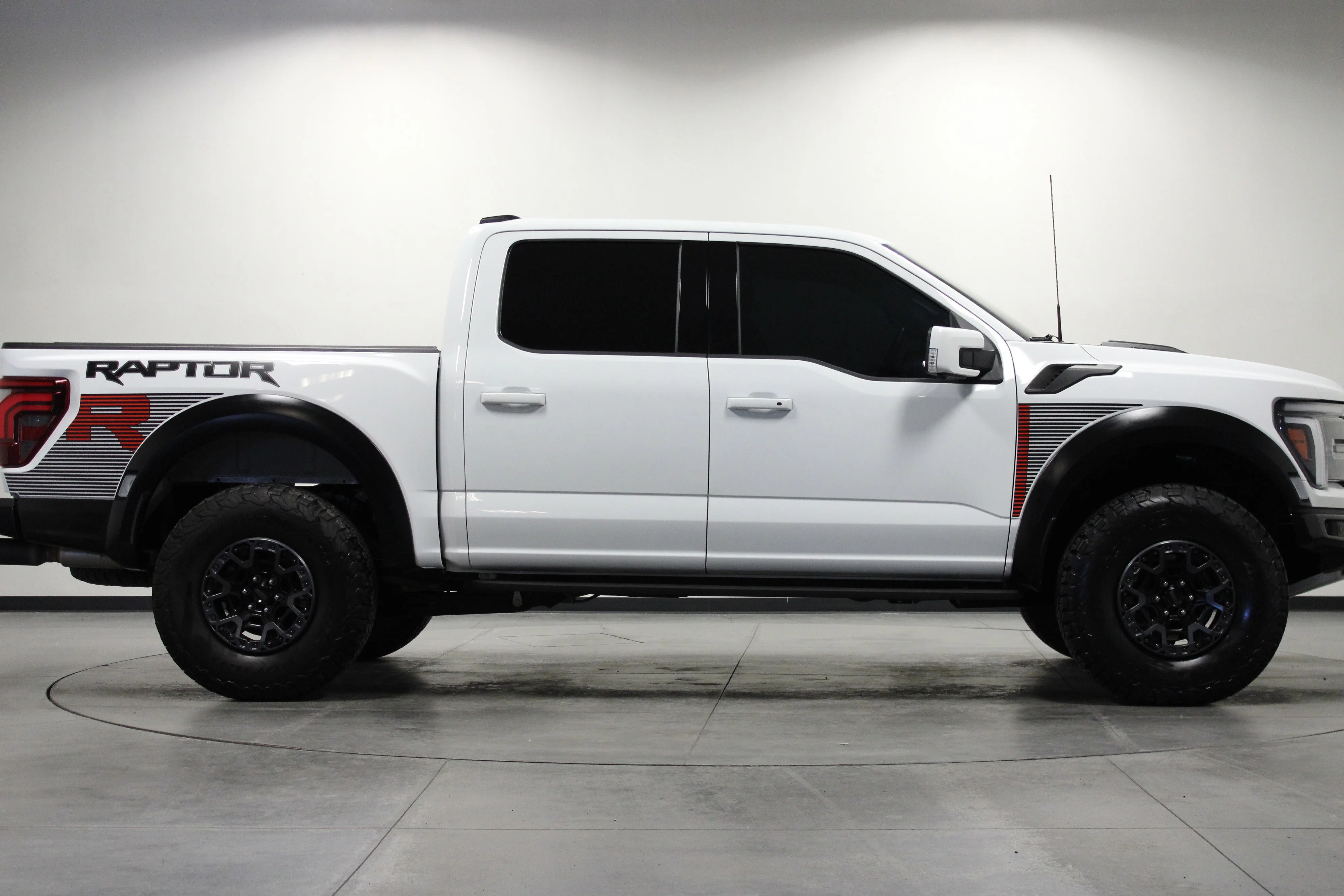 Used 2024 Oxford White Ford Raptor image 3
