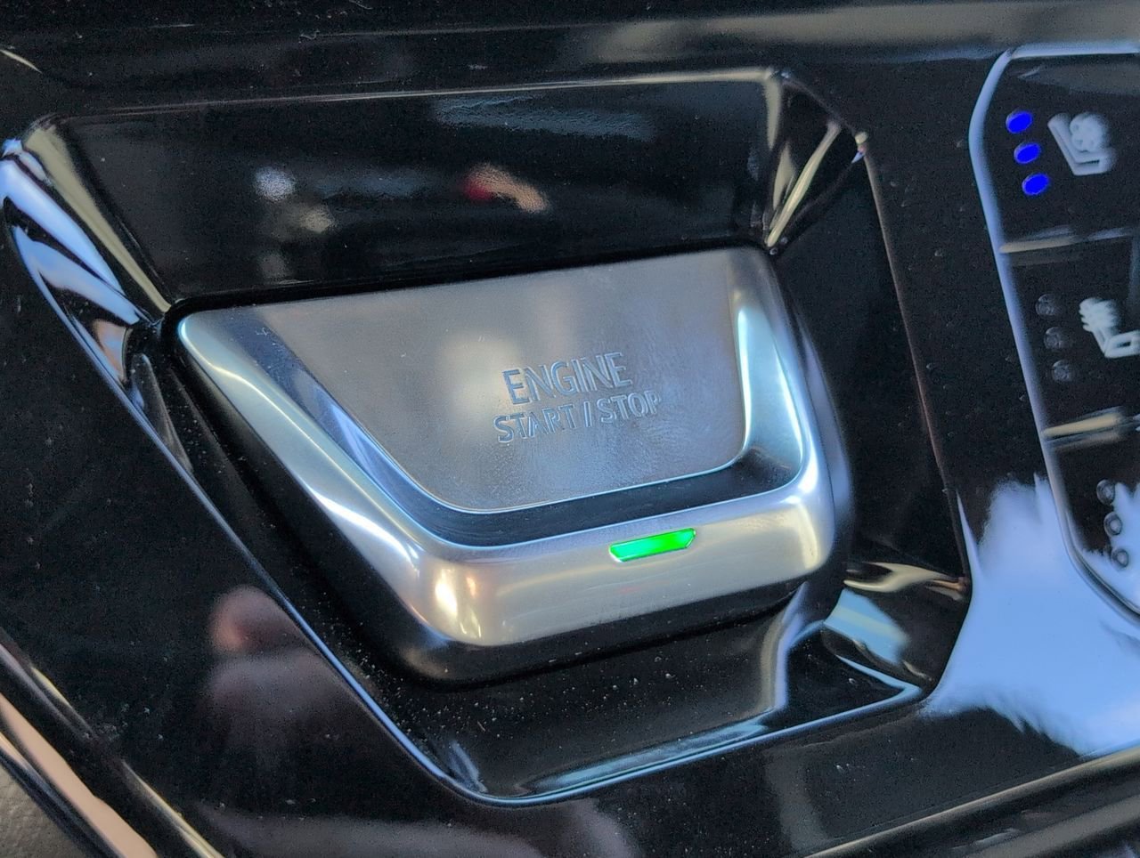 2026 GMC Sierra 1500 AT4X - Photo 17