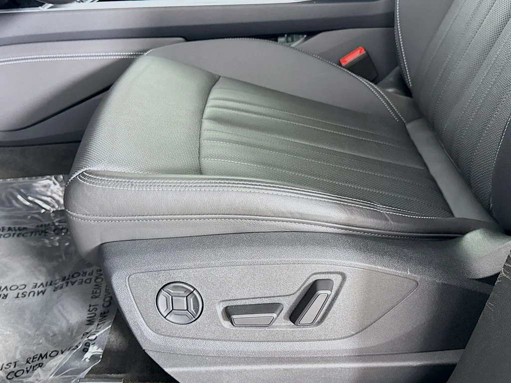 Used 2024 Gray Audi Premium Plus image 19