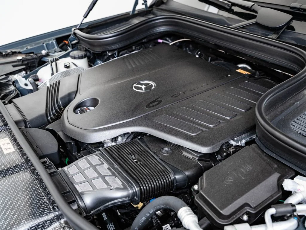 New 2026 Manufaktur Signature Silicon Gray Mercedes-Benz GLS 450 image 51