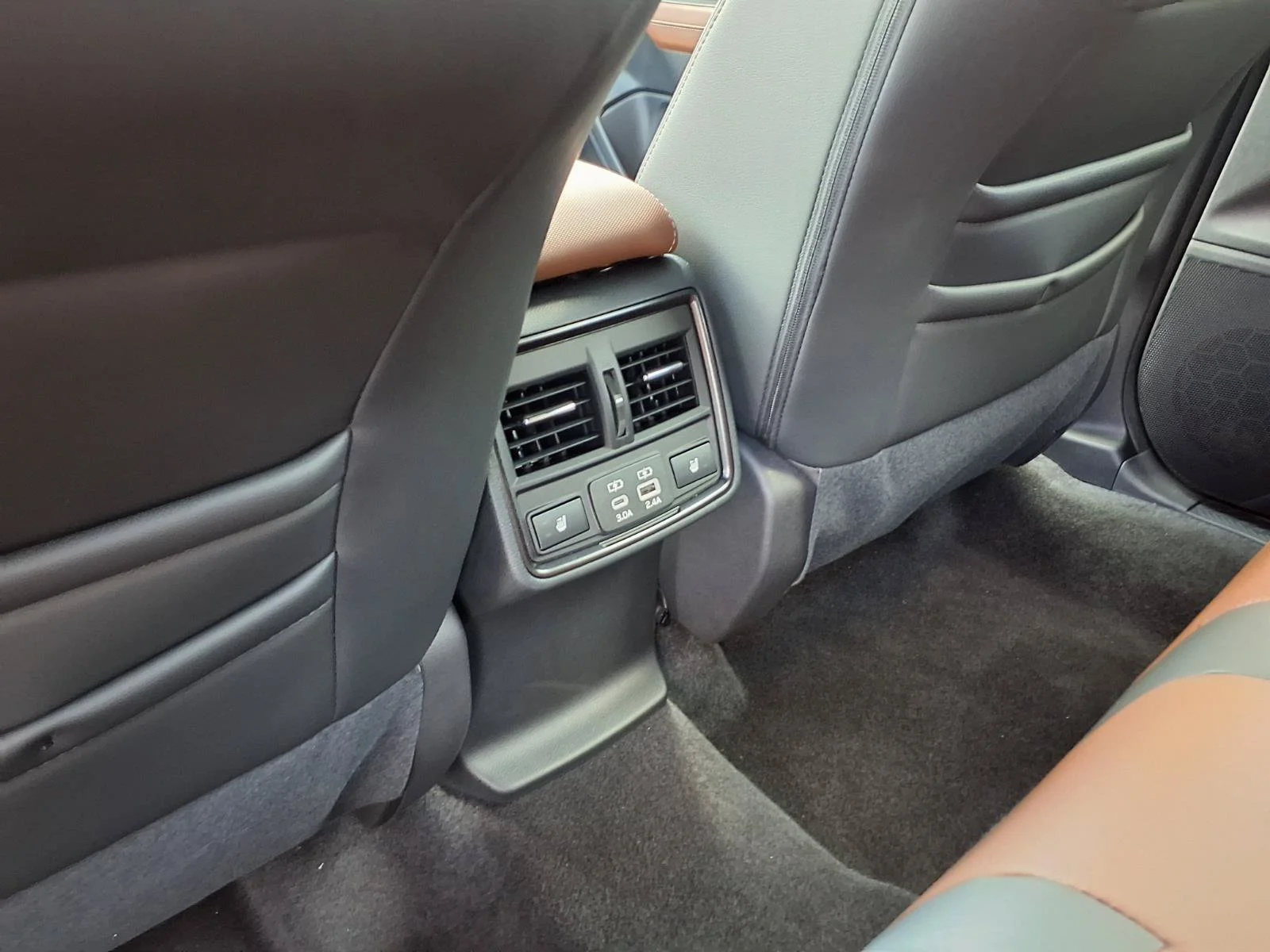 New 2026 Ice Silver Metallic Subaru Touring Hybrid image 8