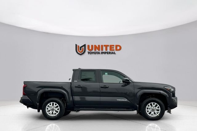 2026 Toyota Tacoma SR5 - Photo 2