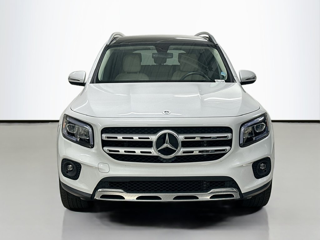 Used 2023 White Mercedes-Benz GLB 250 image 6