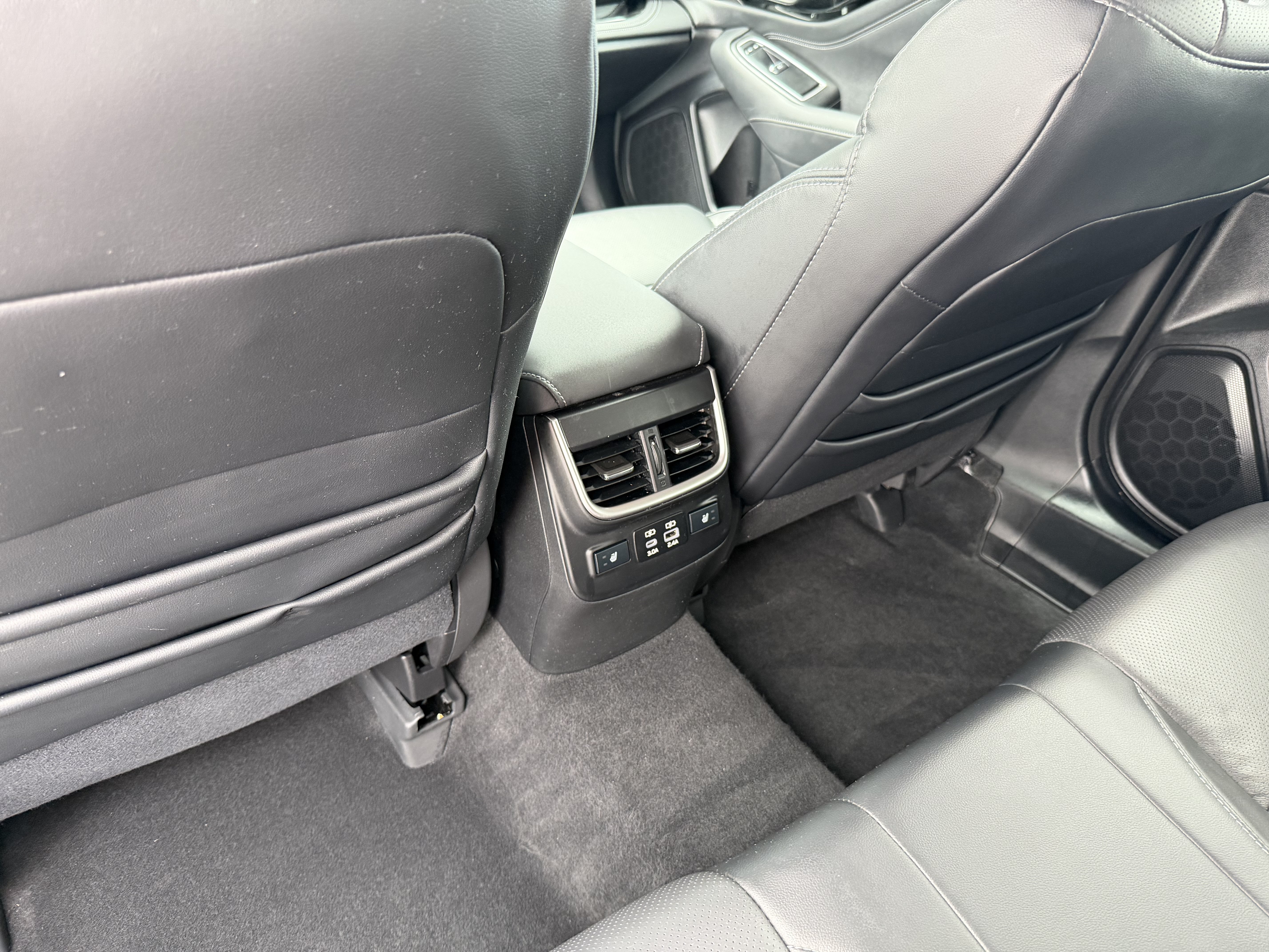 Used 2024 Magnetite Gray Metallic Subaru Limited image 18