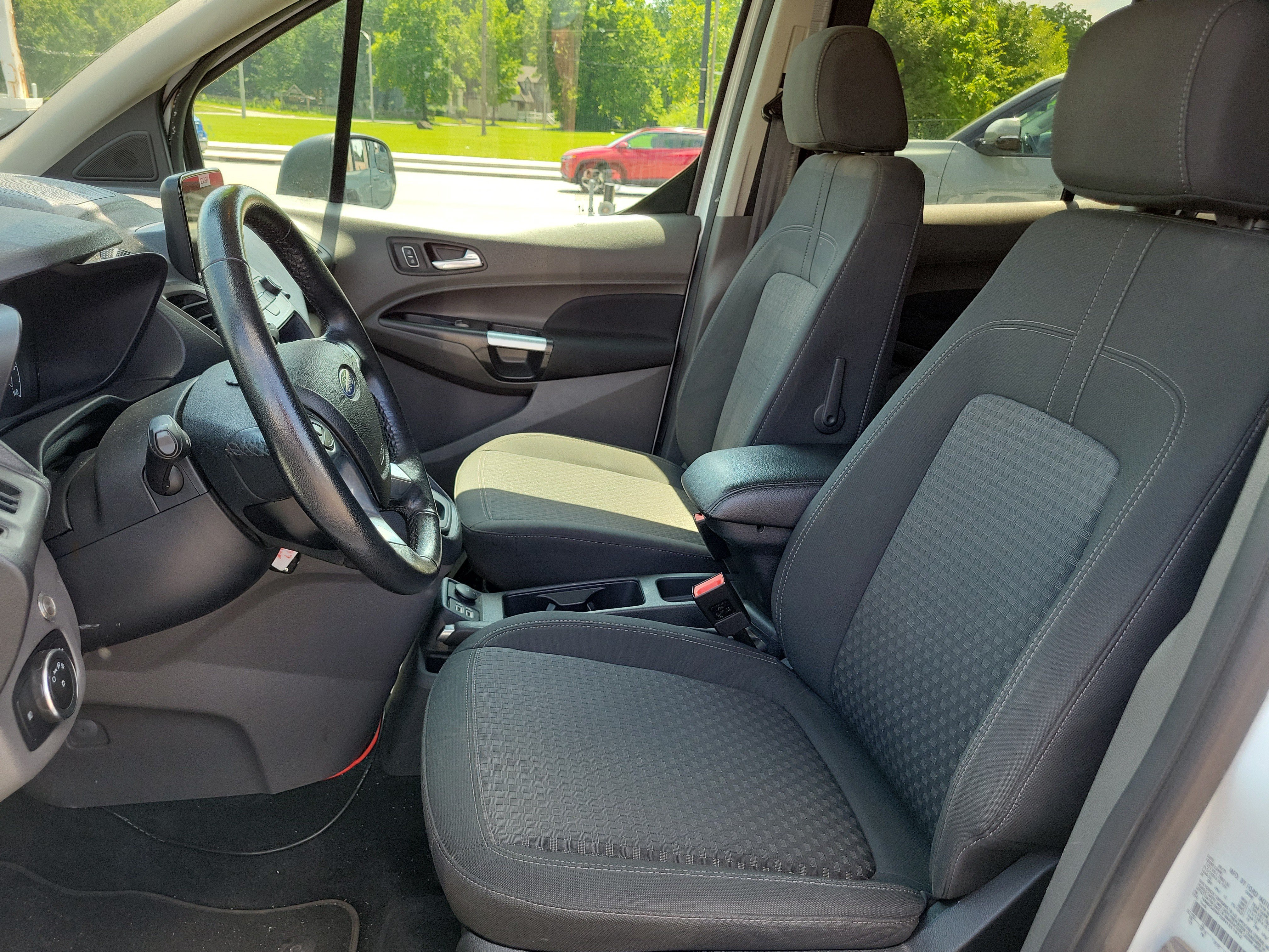 Used 2022  Ford XLT image 15