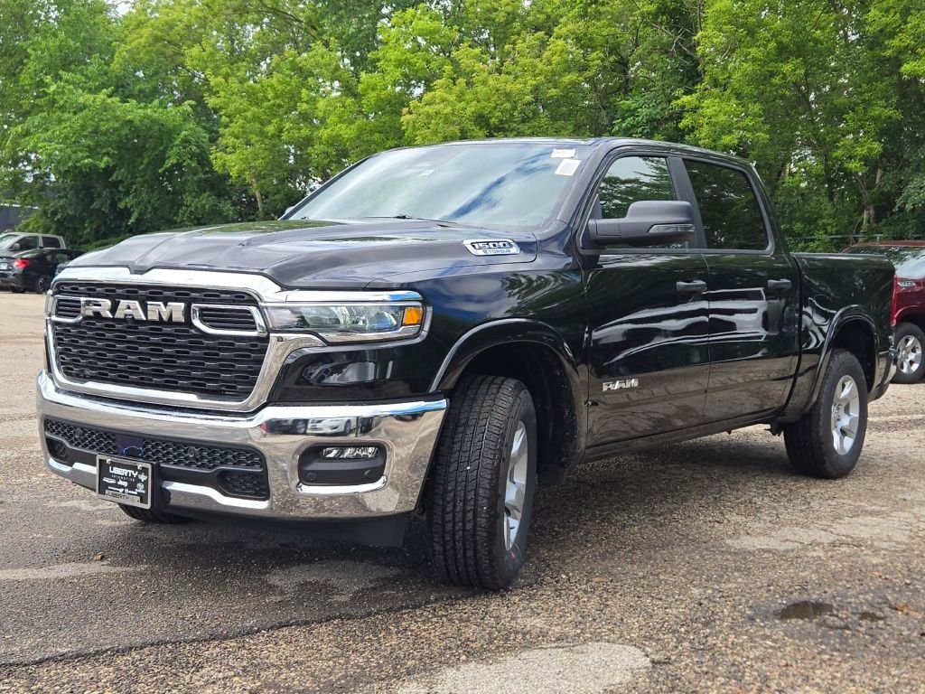 New 2026 Diamond Black Crystal Pearl-Coat Exterior Paint RAM Big Horn/Lone Star image 5