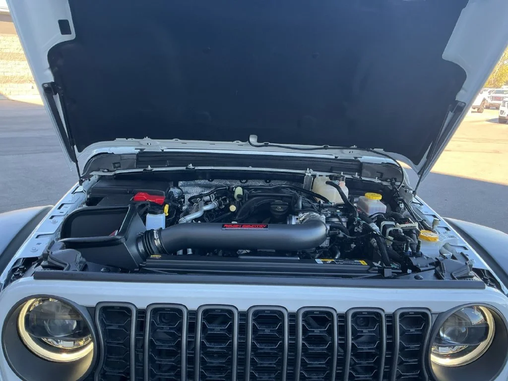 Used 2024 White Jeep Rubicon image 30