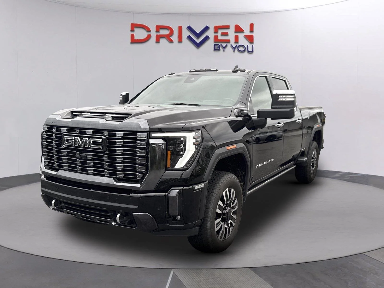 Used 2024 Onyx Black GMC Denali Ultimate image 8