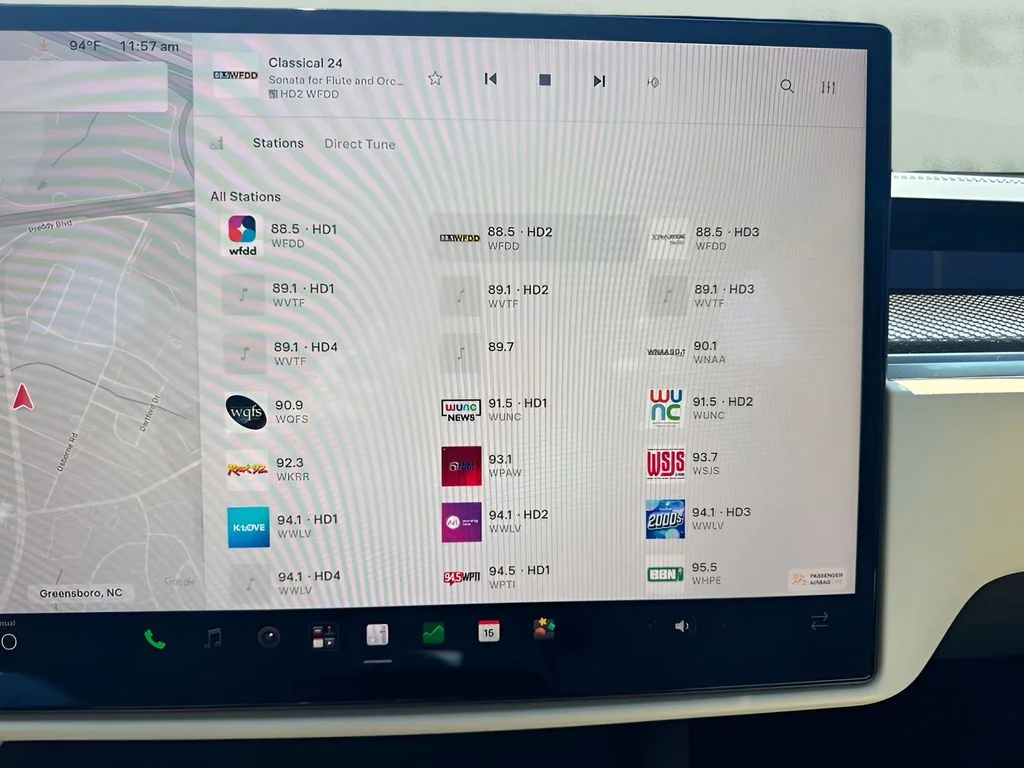 Used 2021 Blue Tesla Plaid image 10