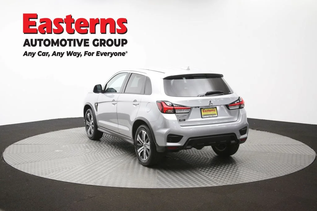 Used 2025 Silver Mitsubishi 2.0 SE image 100