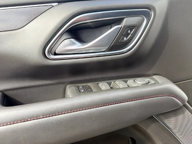 Used 2022 White Chevrolet RST image 16