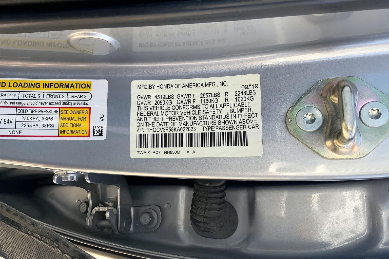 Used 2019 Lunar Silver Metallic Honda EX-L image 31