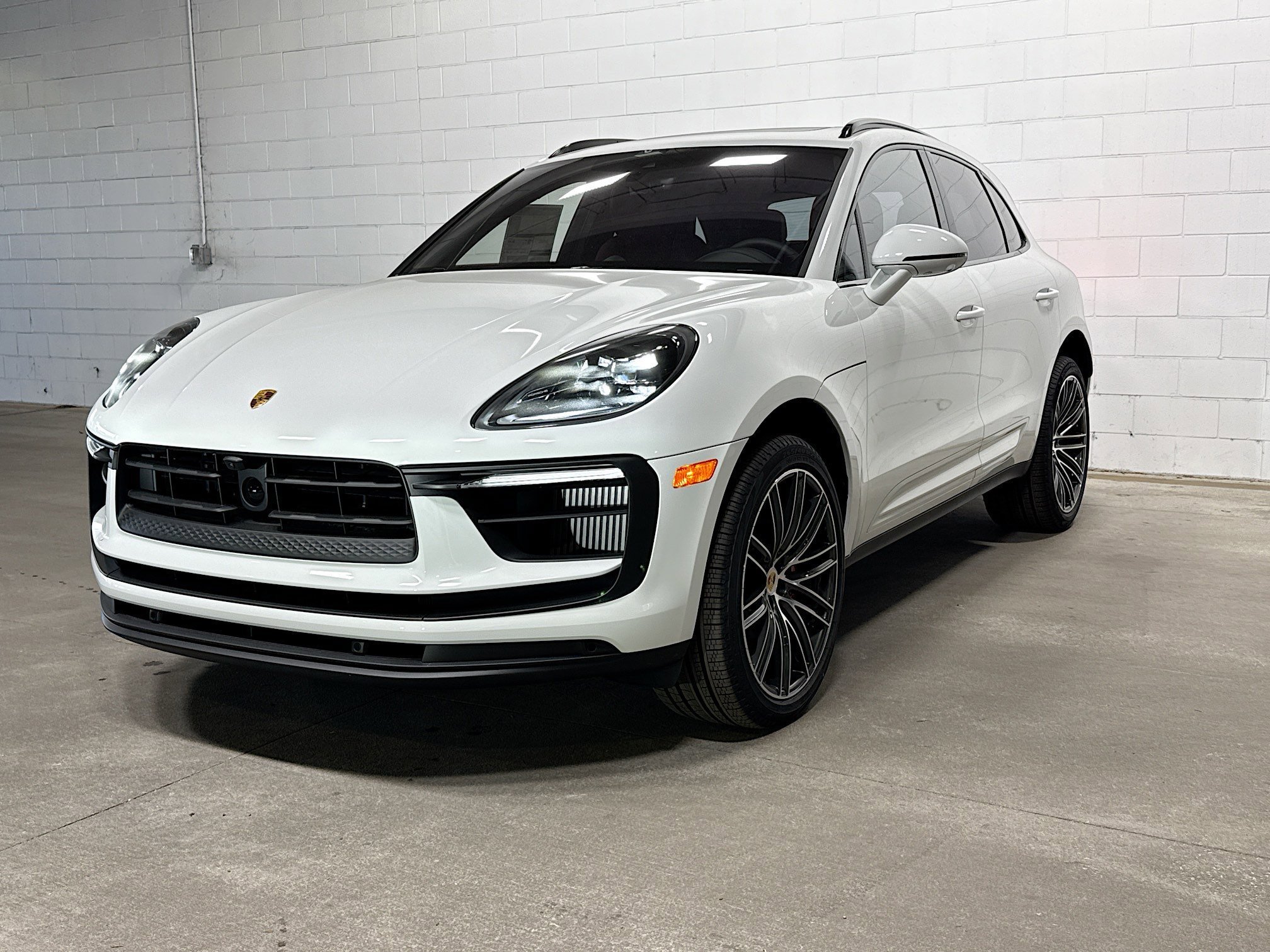 2026 Porsche Macan S's photo