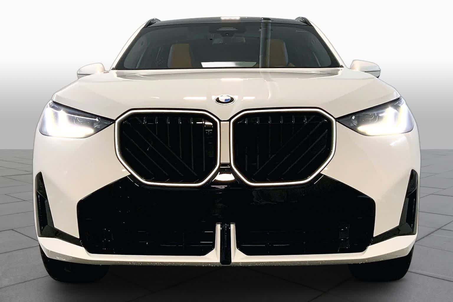 New 2026 Alpine White BMW 30 xDrive image 3