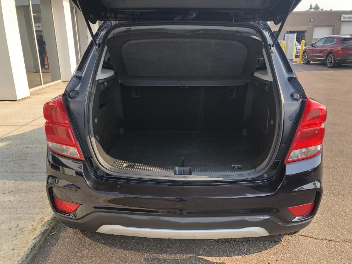 Used 2022 Blue Chevrolet Awd 4dr Lt image 6