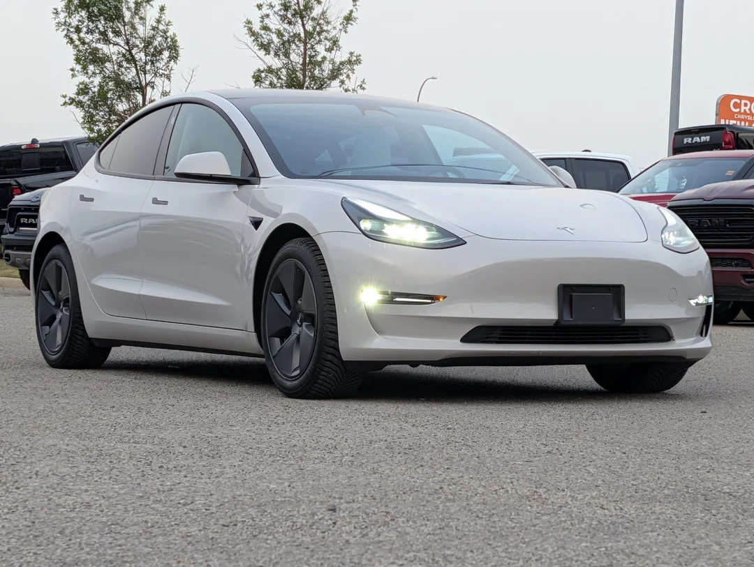Certified Used 2022 White Tesla Long Range - - AWD - Self-Driving - Leather - Traffic Aware & More! image 2