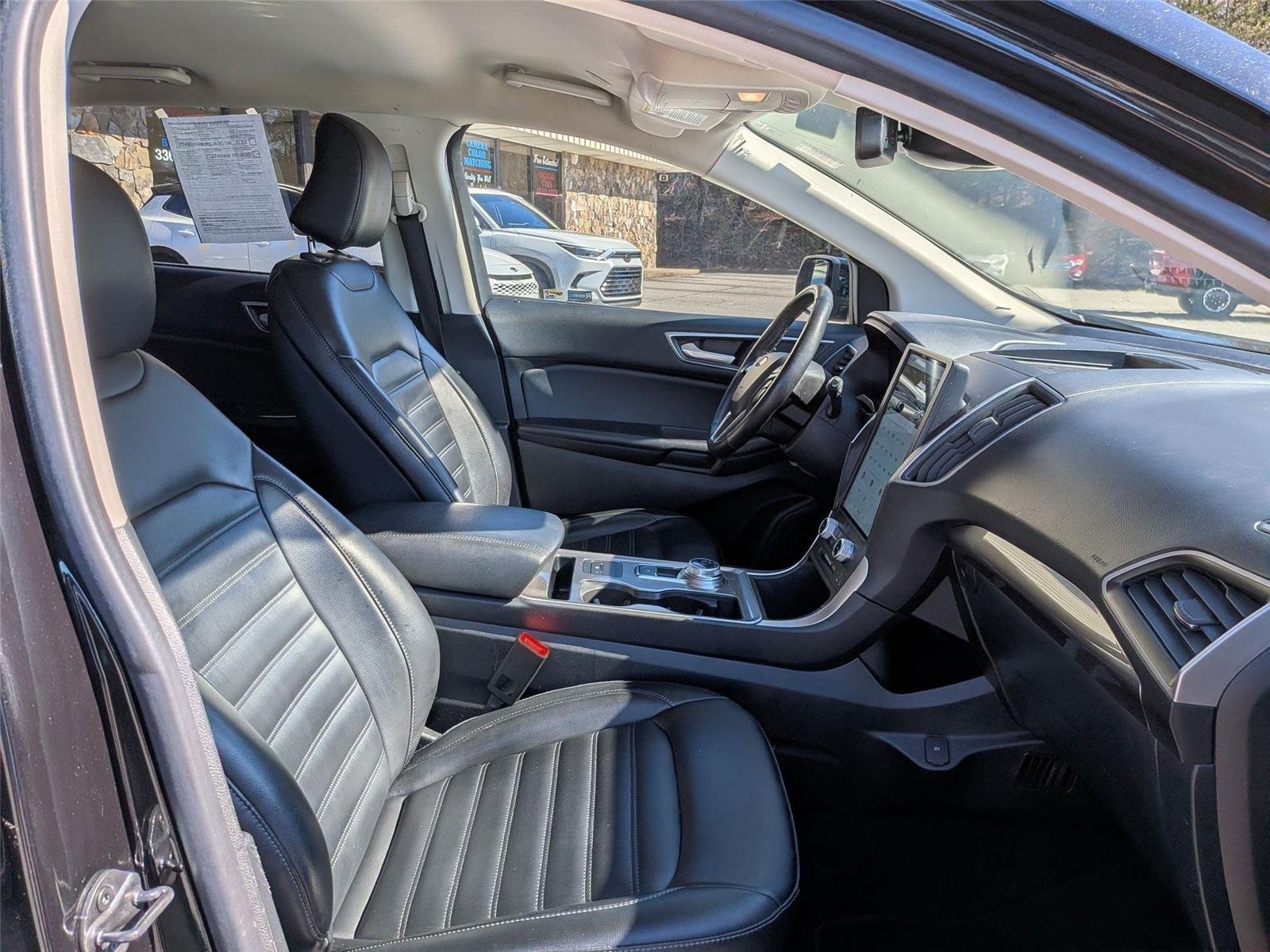 Used 2023 Agate Black Metallic Ford SEL image 37