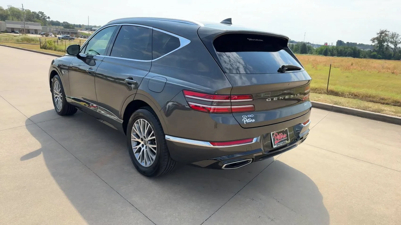 Used 2024 Makalu Gray Genesis 2.5T image 7