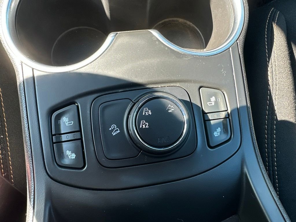 Used 2019 Black GMC SLE image 14