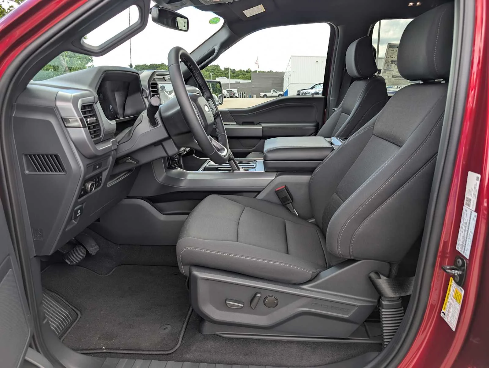 New 2026 Ruby Red Metallic Tinted Clearcoat Ford XLT image 4