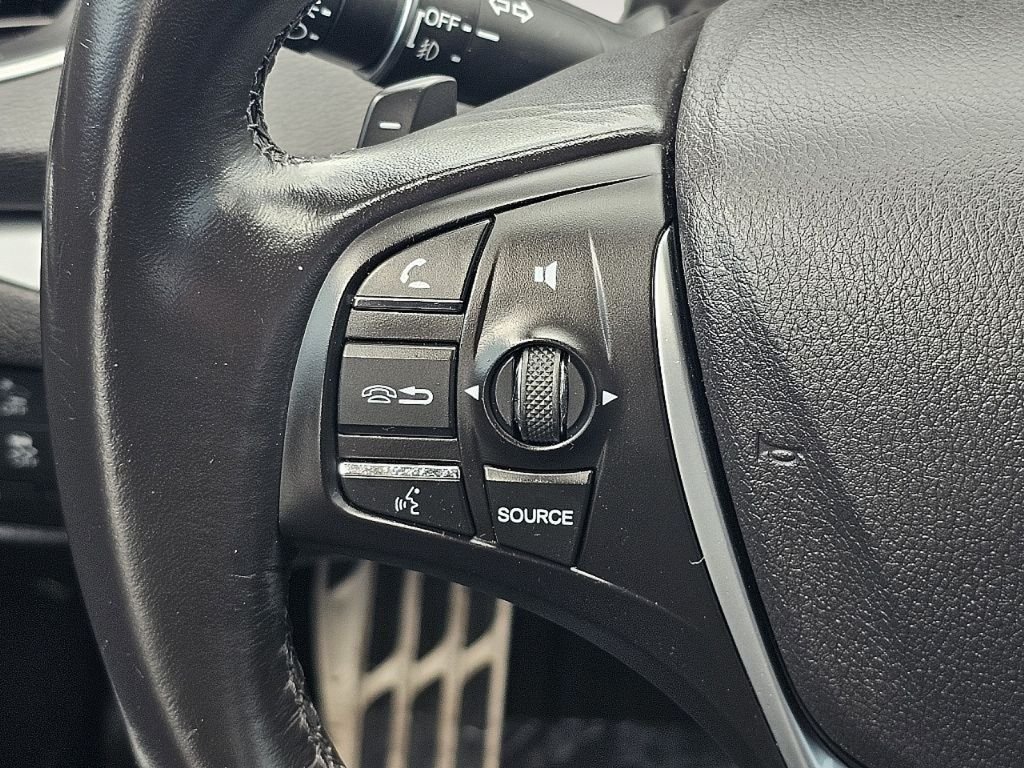 Used 2019 Platinum White Pearl Acura 3.5L Technology Pkg w/A-Spec Pkg image 30