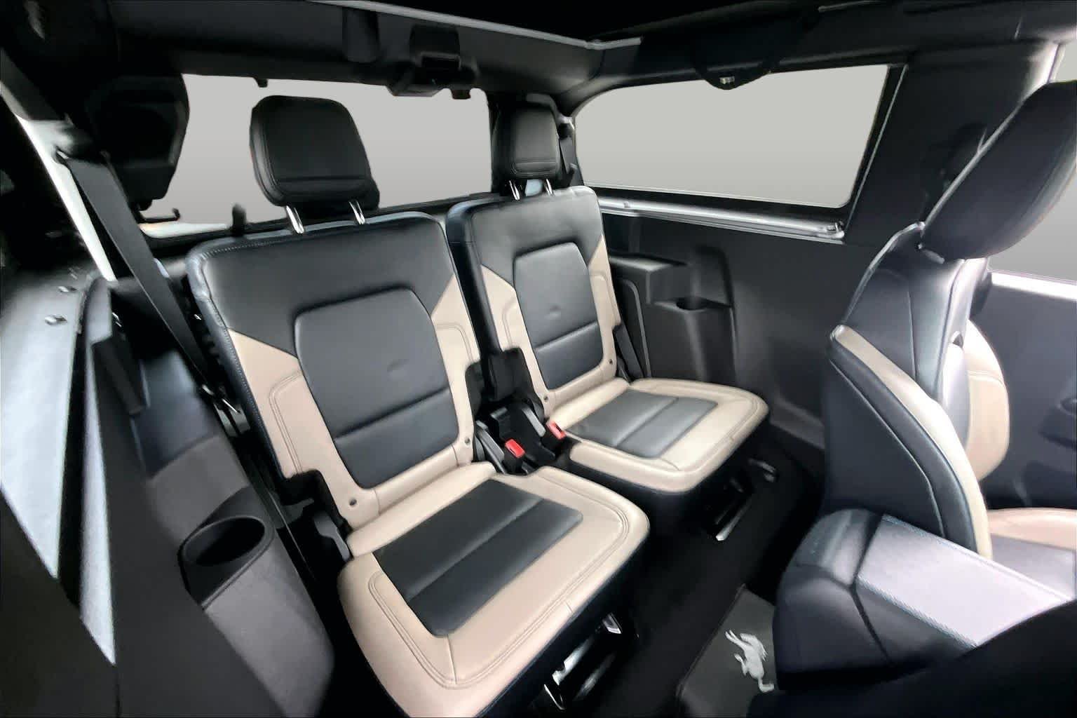 Used 2024 Oxford White Ford Wildtrak image 18