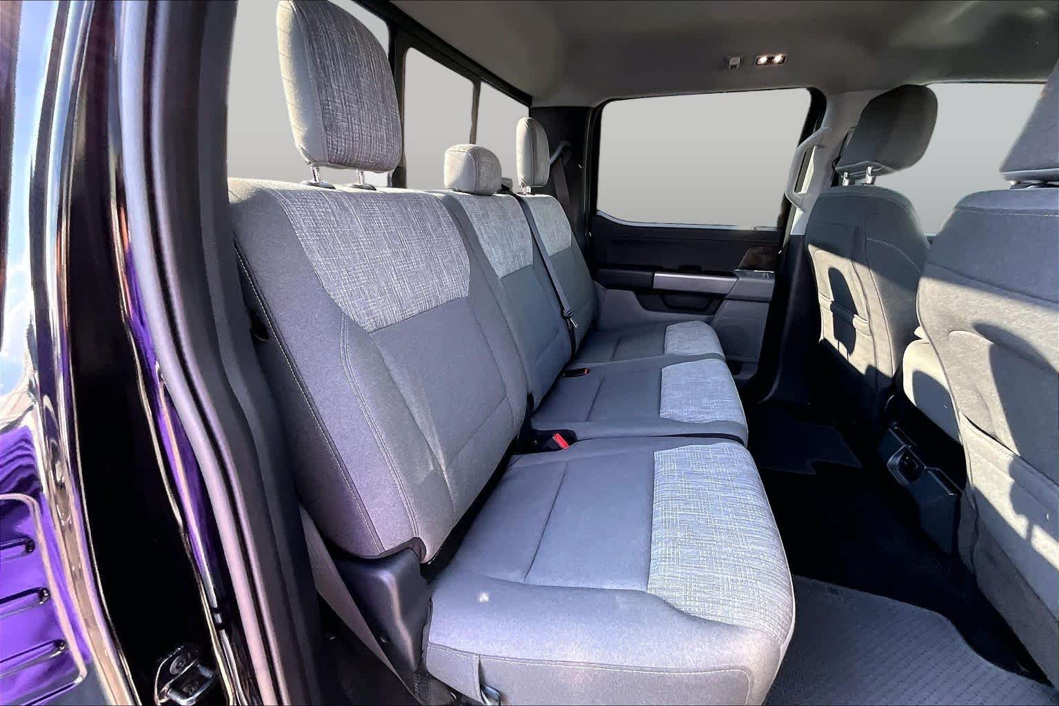Used 2023 Agate Black Ford XLT image 20