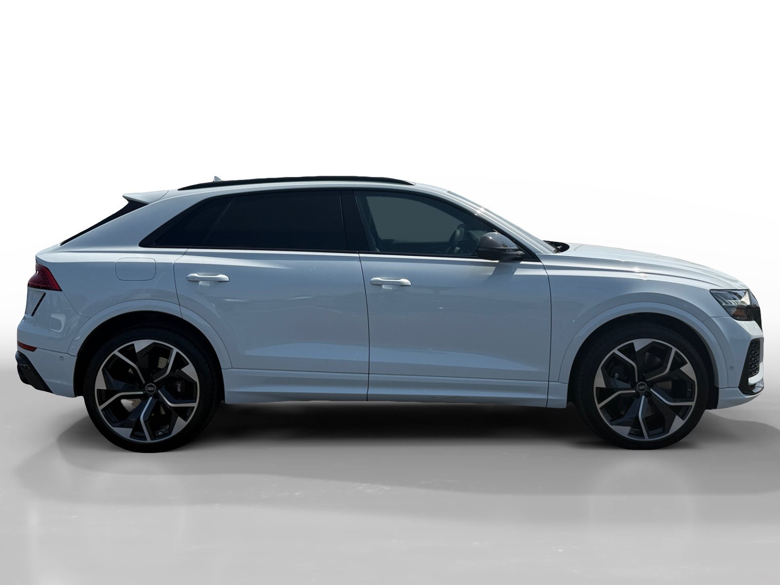 Used 2022 Glacier White Audi 4.0T image 6