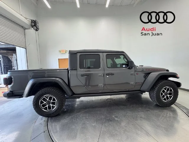 Used 2025 Gray Jeep Rubicon image 40