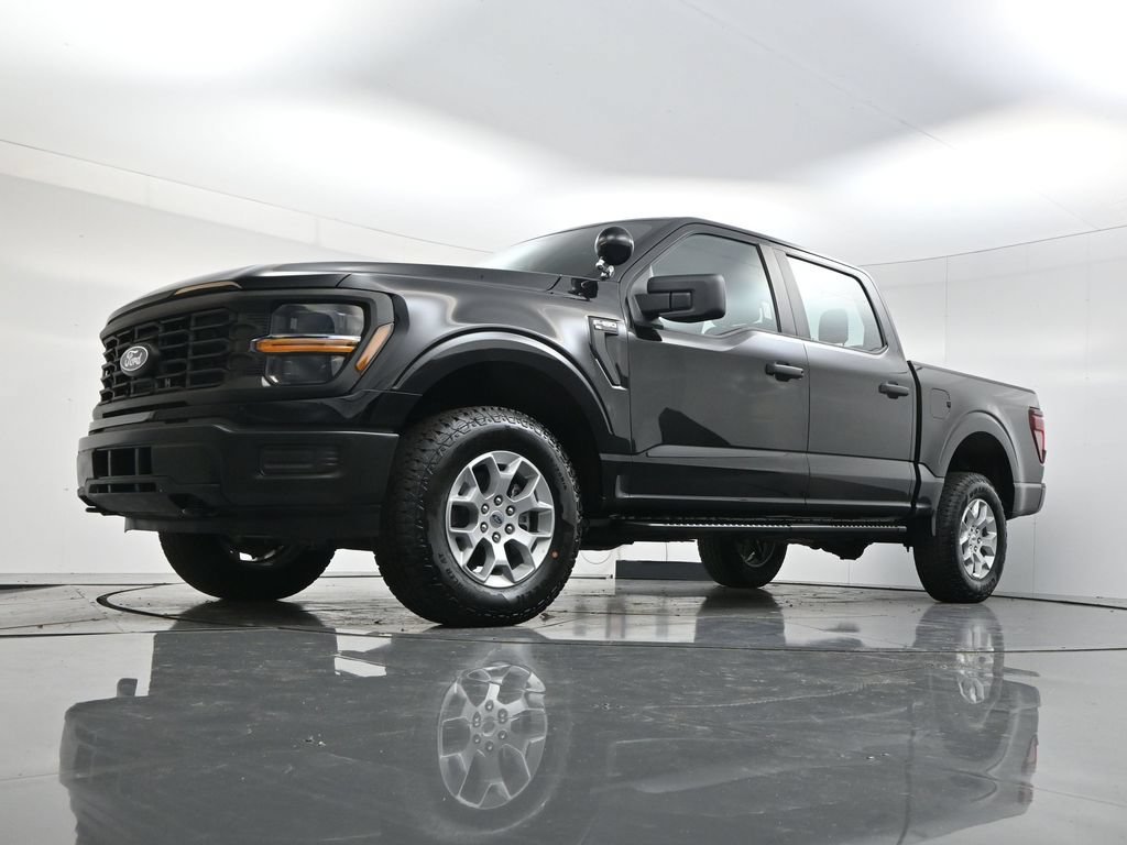 Used 2025 Black Metallic Ford XL image 45