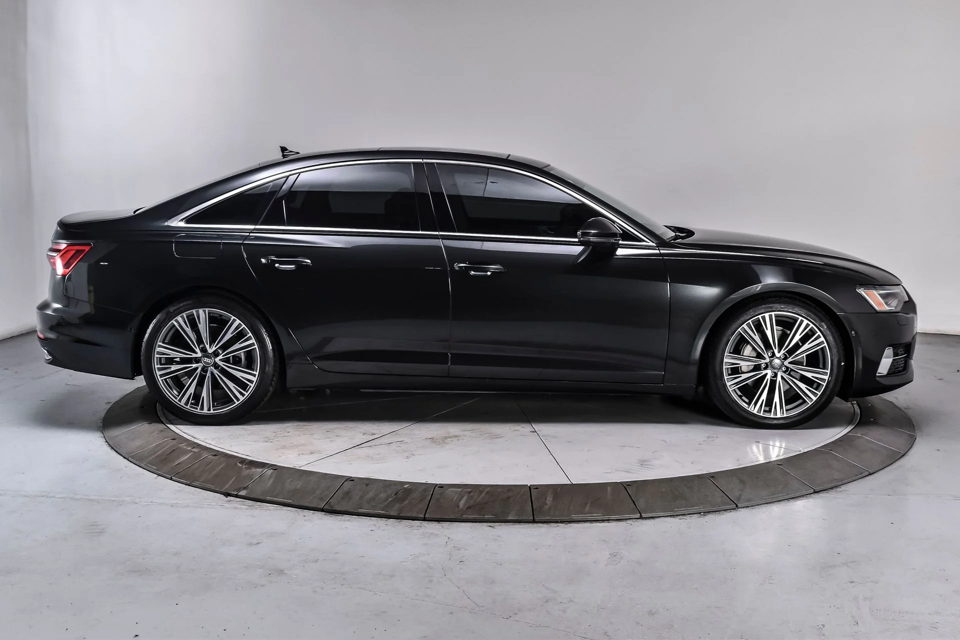 Used 2020 Gray Metallic Audi 2.0T Premium Plus image 7