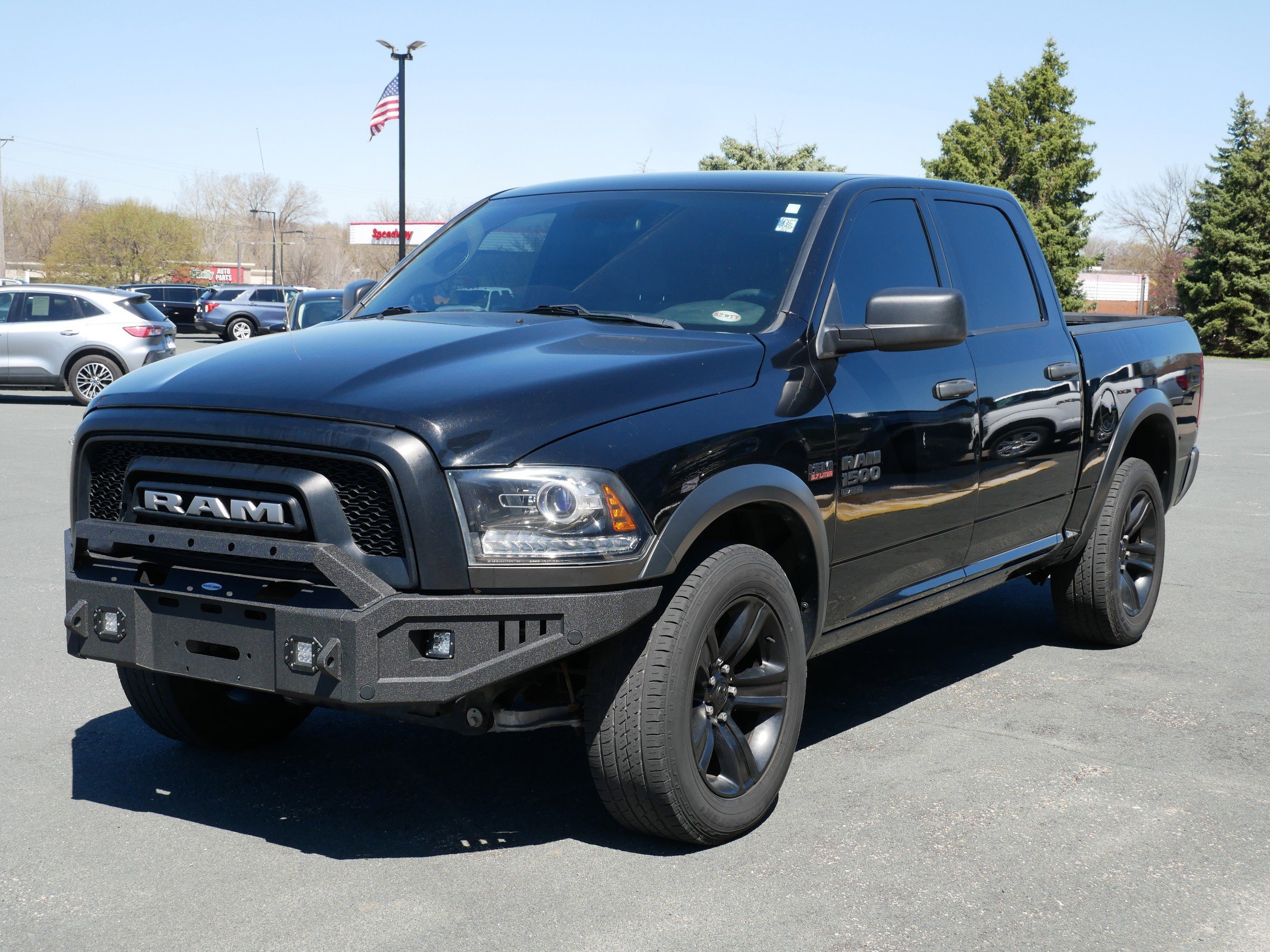 View vehicle photo 4