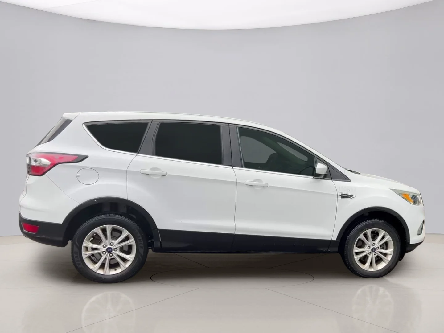 2017 Ford Escape SE - Photo 6