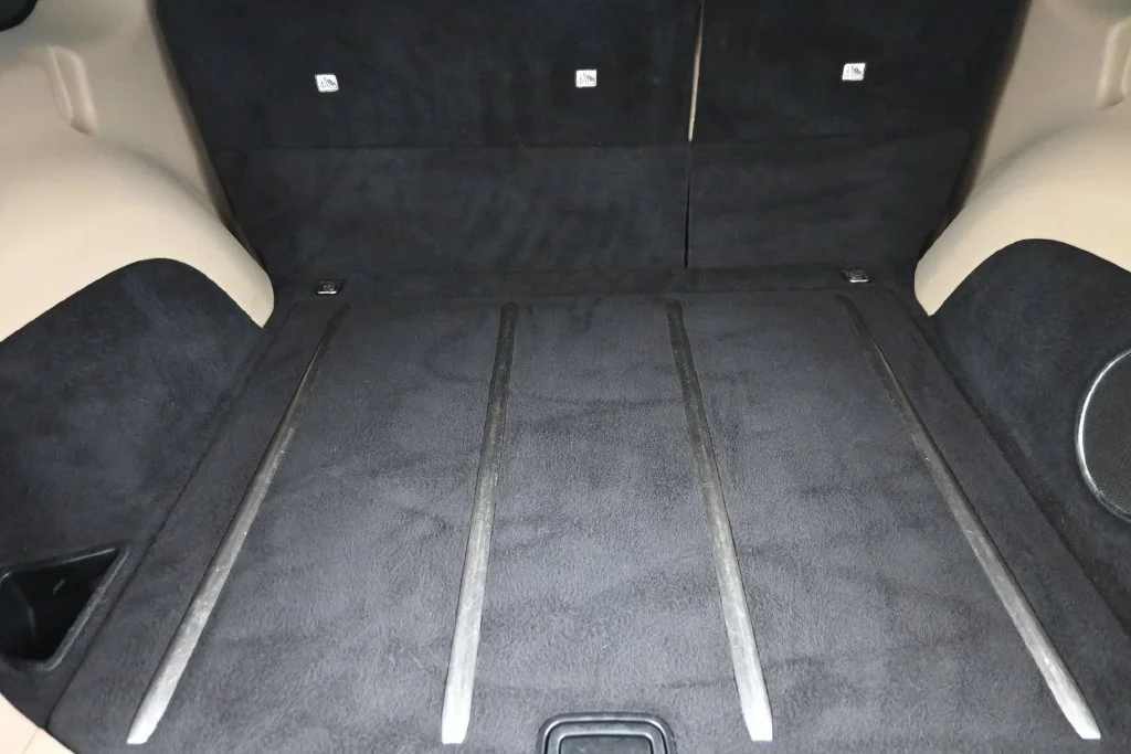 Used 2015 White Jeep Limited image 11