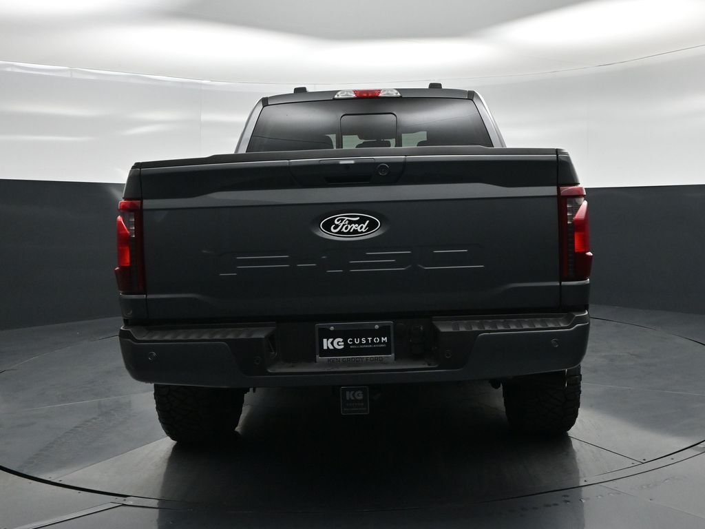 New 2026 Carbonized Gray Metallic Ford XLT image 22
