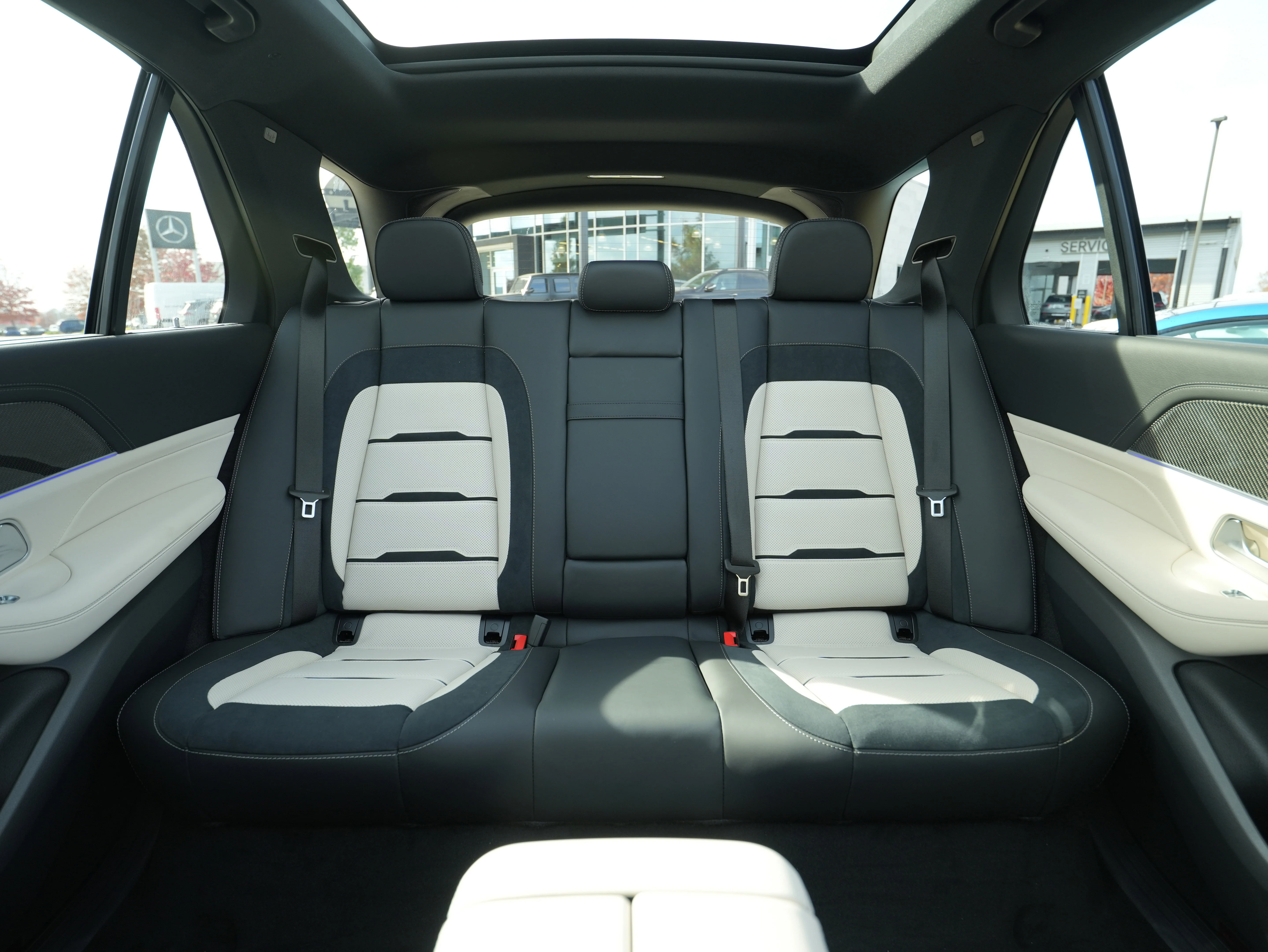 New 2026 OBSIDIAN BLACK Mercedes-Benz AMG® GLE 53 image 39