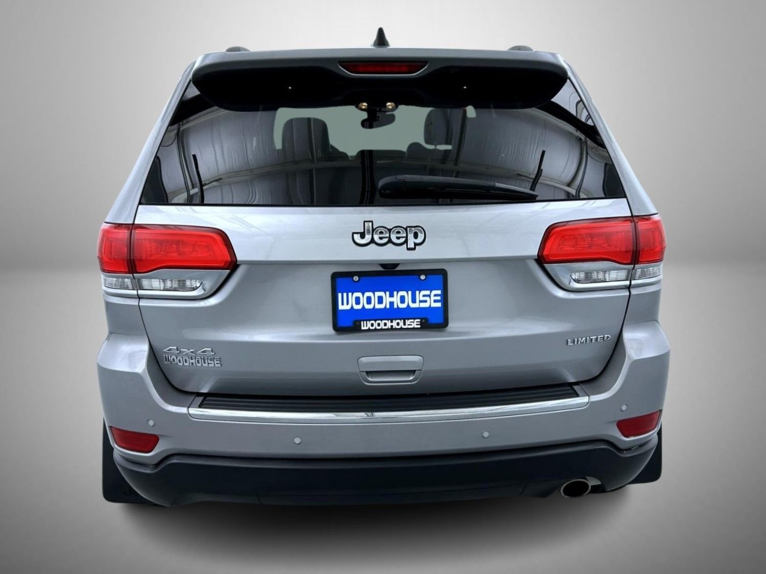 Used 2019 Silver Jeep Limited image 6