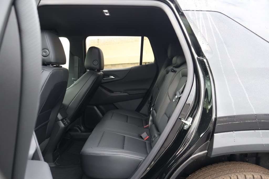2027 Chevrolet Equinox LT - Photo 36