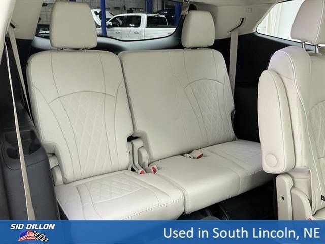 Used 2023 White Frost Tricoat Buick Avenir image 24