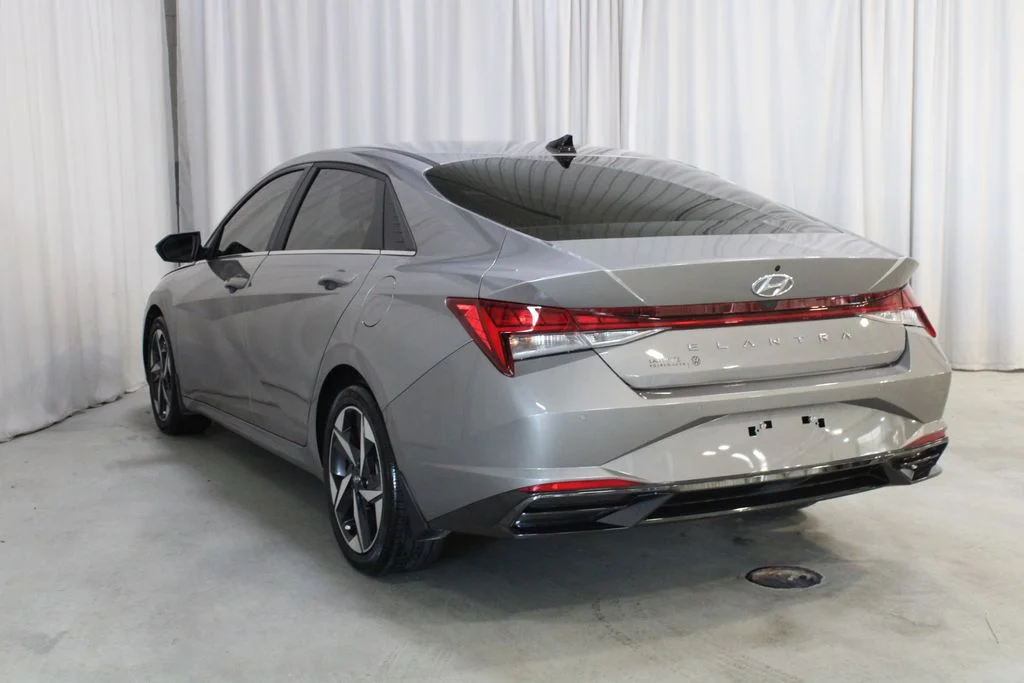 Used 2023  Hyundai Limited image 23