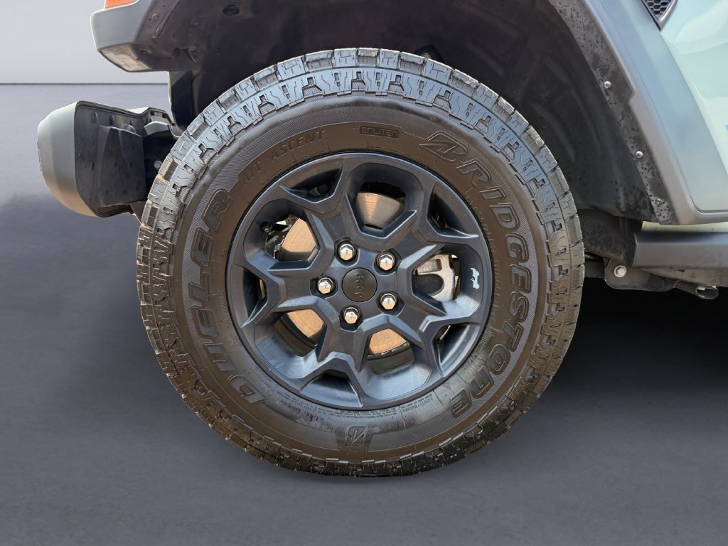 Used 2023 Gray Jeep Willys 4xe image 10