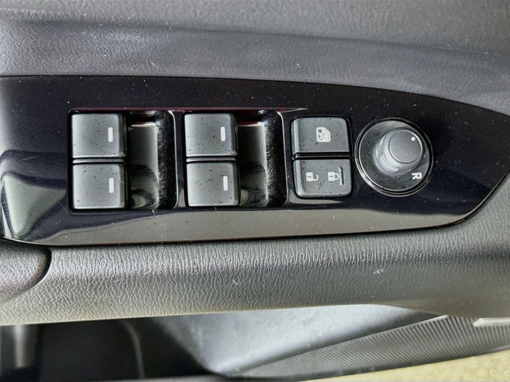Used 2021 Snowflake White Pearl Mica Mazda Touring image 16