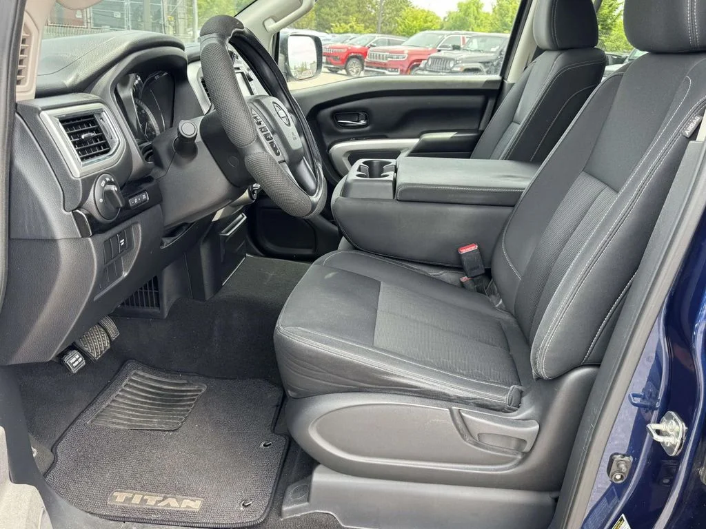 Used 2019 Blue Nissan SV image 13