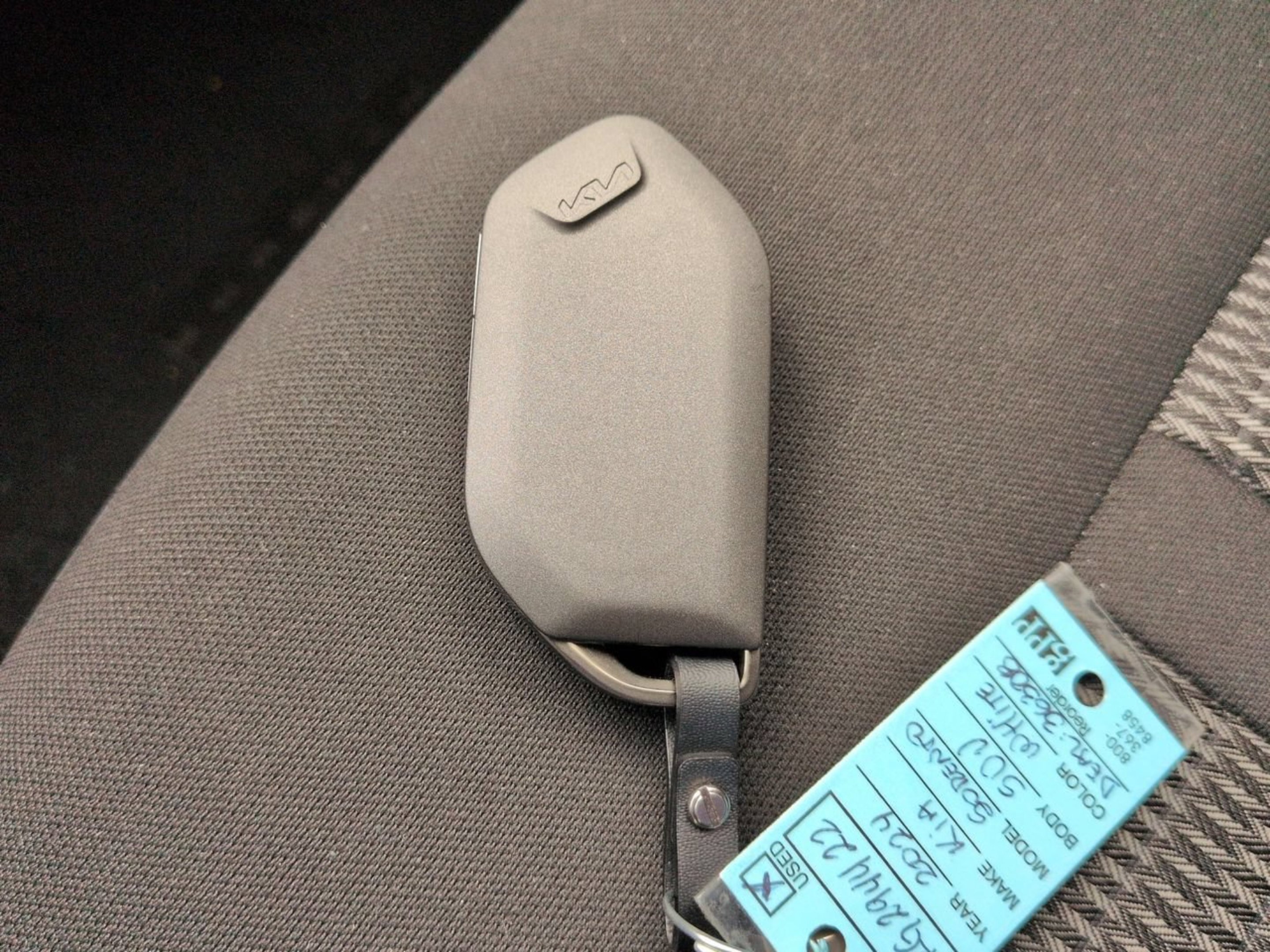Used 2024 Glacial White Pearl Kia LX image 26