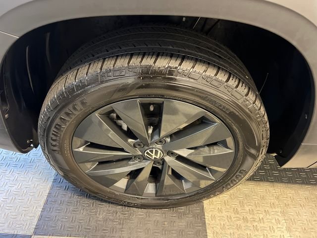 Certified Used 2024 Black Volkswagen 1.5T S image 8
