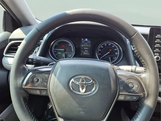 Used 2023  Toyota Hybrid SE image 11