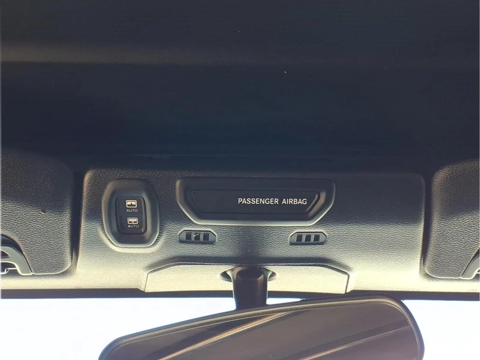 Used 2018 Black Jeep Sahara image 16