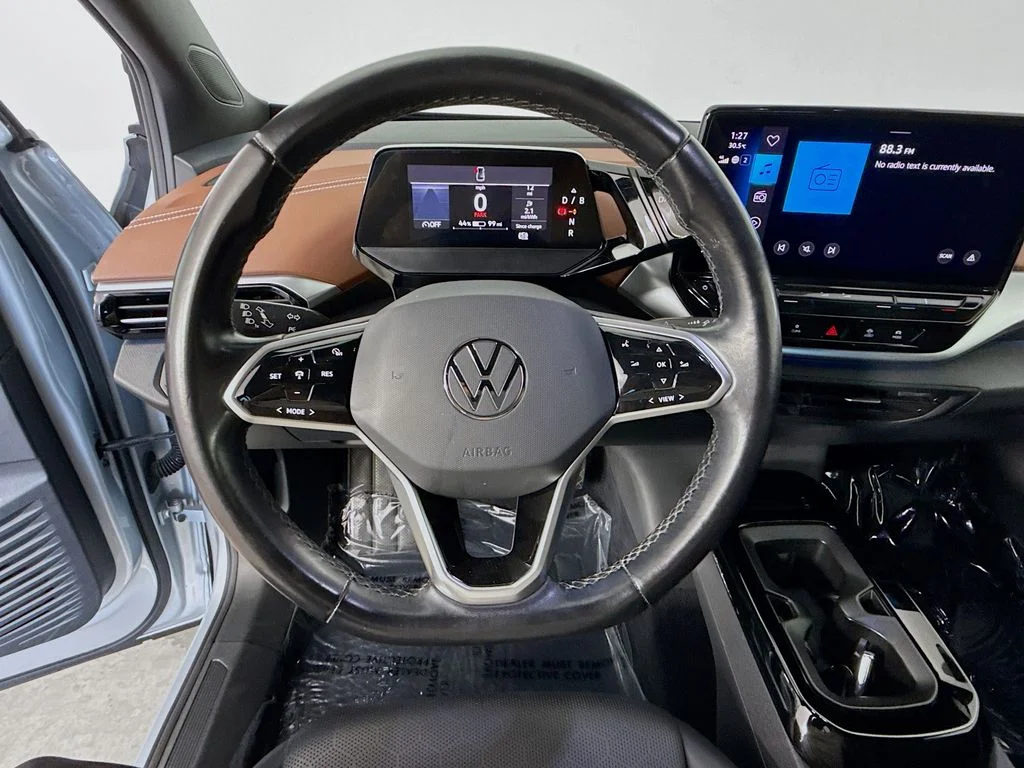 Used 2021 Silver Volkswagen Pro S image 11