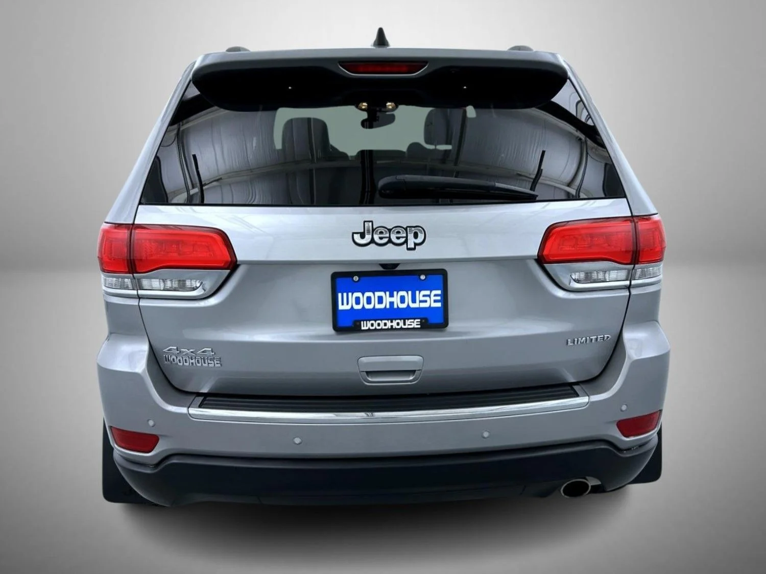 Used 2019 Silver Jeep Limited image 6